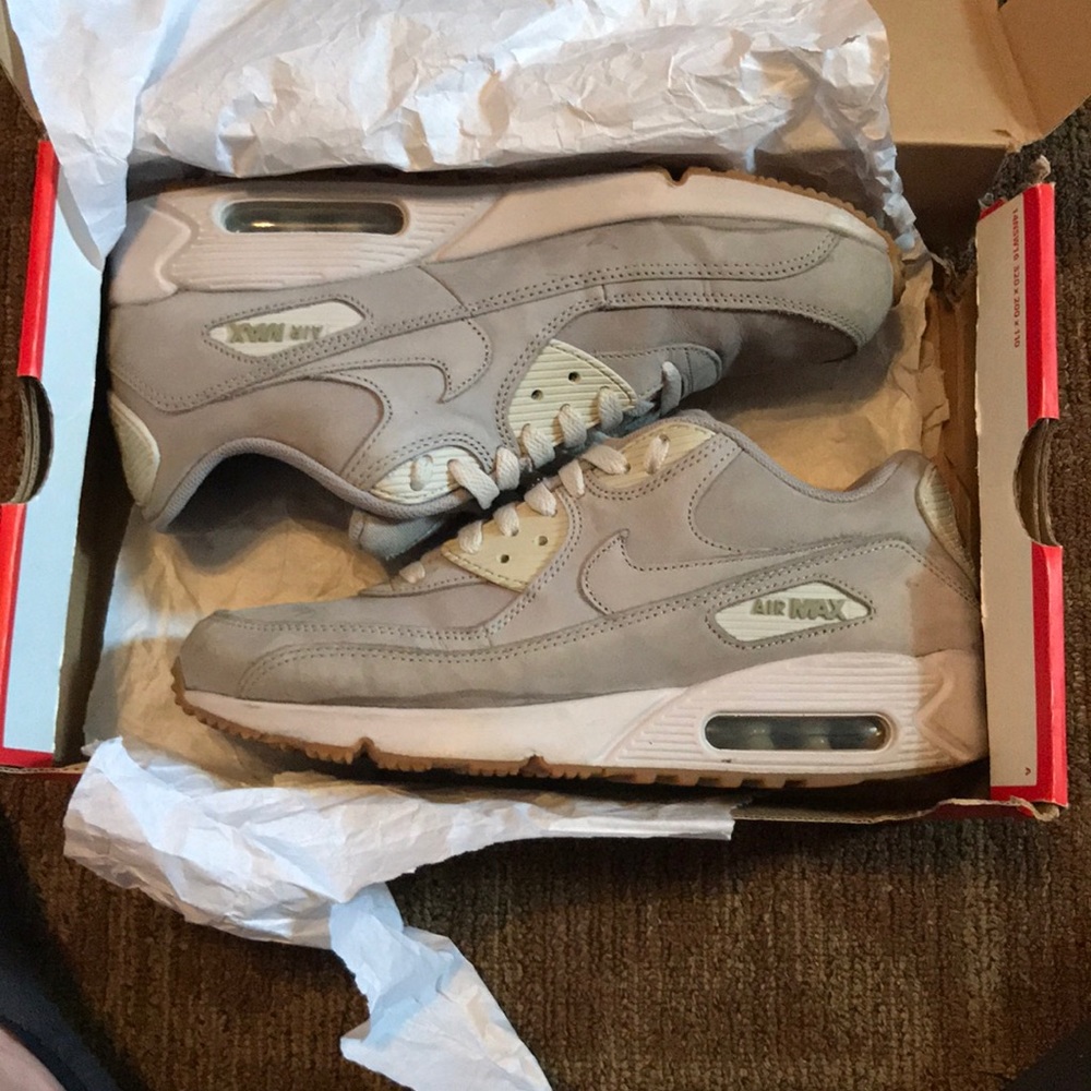 Triple Grey Nike AirMax 90s